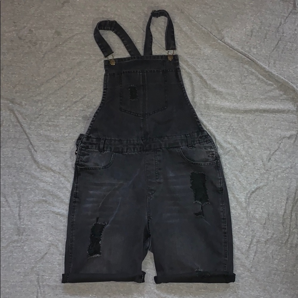 LOVE TREE DENIM OVERALLS SHORTS